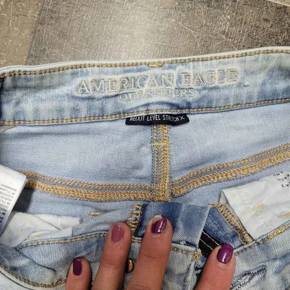 American Eagle distressed jeans - Picture 4 of 6